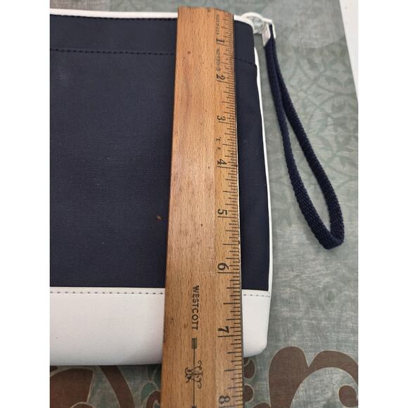 TORY BURCH Medium Nylon Cosmetic Case In Navy & White Wrist Strap 7.5 X 10 In - Picture 8 of 8